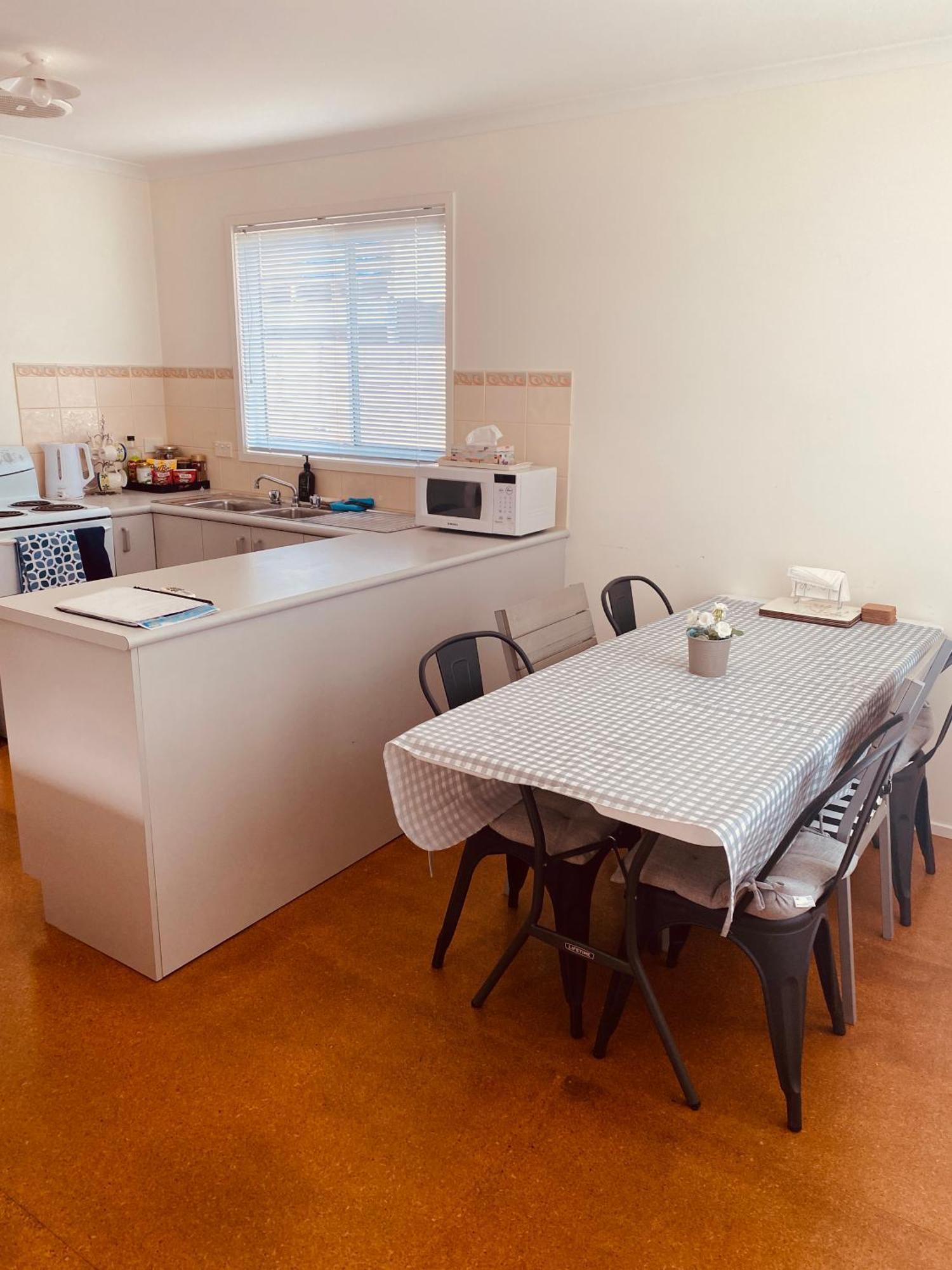 Holiday home Phillip Island Pet Friendly Wifi Linen Towels Included House